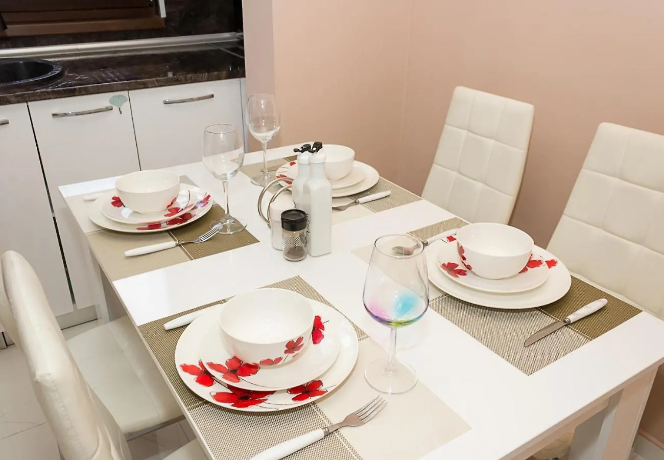 Comfy 1-Bedroom Apartment In Chayka Neighbourhood By Flat Mаnаger Varna Bulgaria